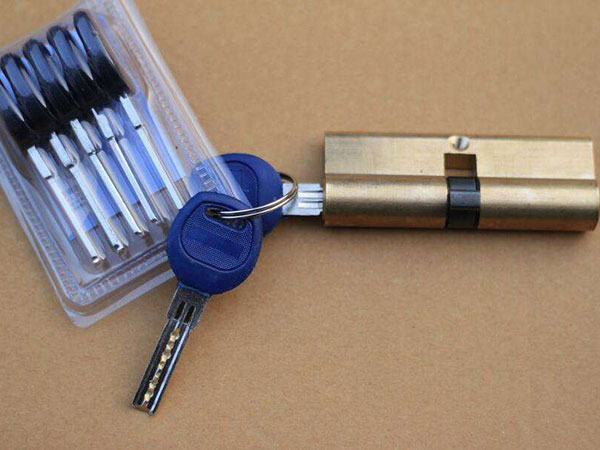 廣元換鎖（開鎖24小時電話）