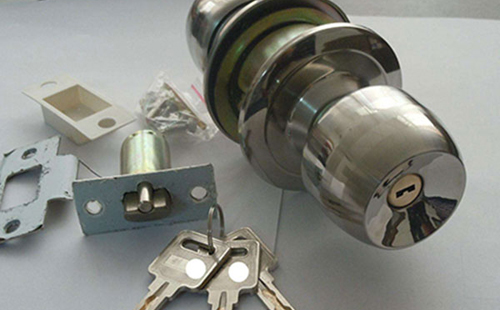 淮安開鎖電話(換鎖芯開鎖公司)